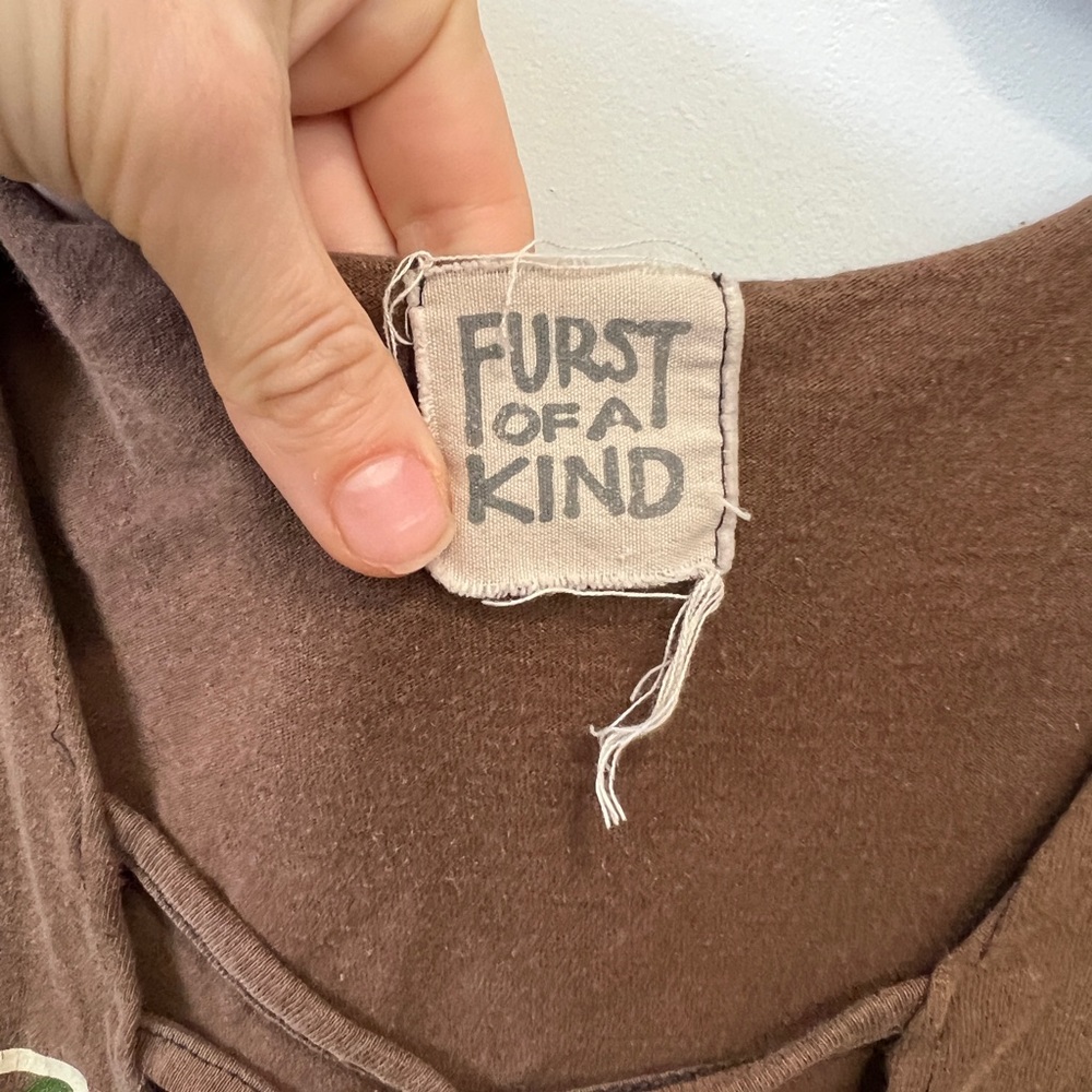 LF Tee - Picture 4 of 6